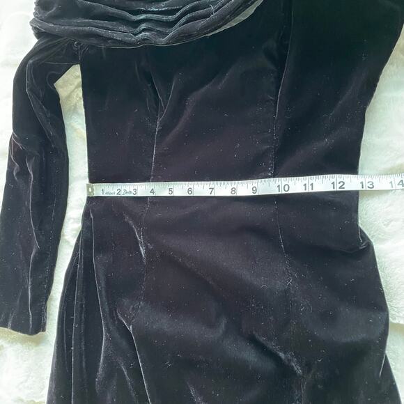 🔥Vintage Rampage Velvet Off The Shoulder Formal Evening Bodycon Old Money Dress - Picture 13 of 16